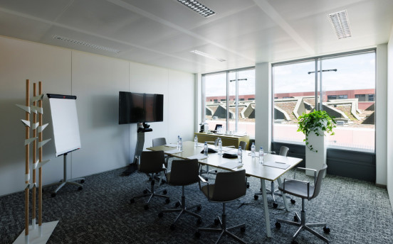 bos_0001s_0009_president building